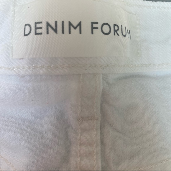 Aritzia Denim Forum Yoko High Rise Cut Off Denim Short in White - 27 - Picture 12 of 15